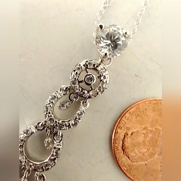 Gorgeous Chandelier CZ necklace - Picture 4 of 8
